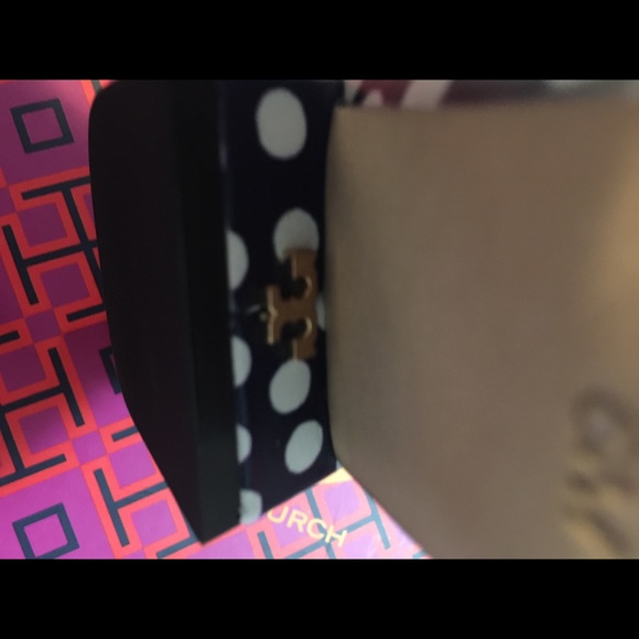 ⬇️Reduced⬇️ Tory Burch Gigi Pump Navy Polka Dots Leather - Picture 7 of 8